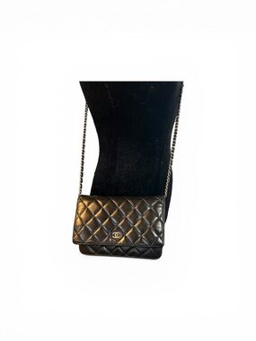 Gorgeous Chanel Quilted Lambskin Leather WOC w/COA Hologram in Tact